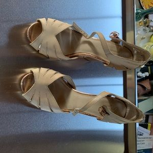 Seychelles Nude Heels size 9